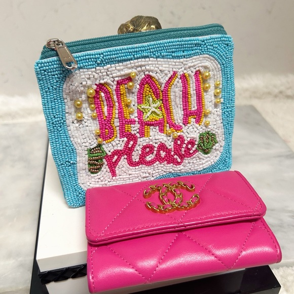 Authentic Chanel 19 Barbie Pink CC Card Wallet - Picture 11 of 13